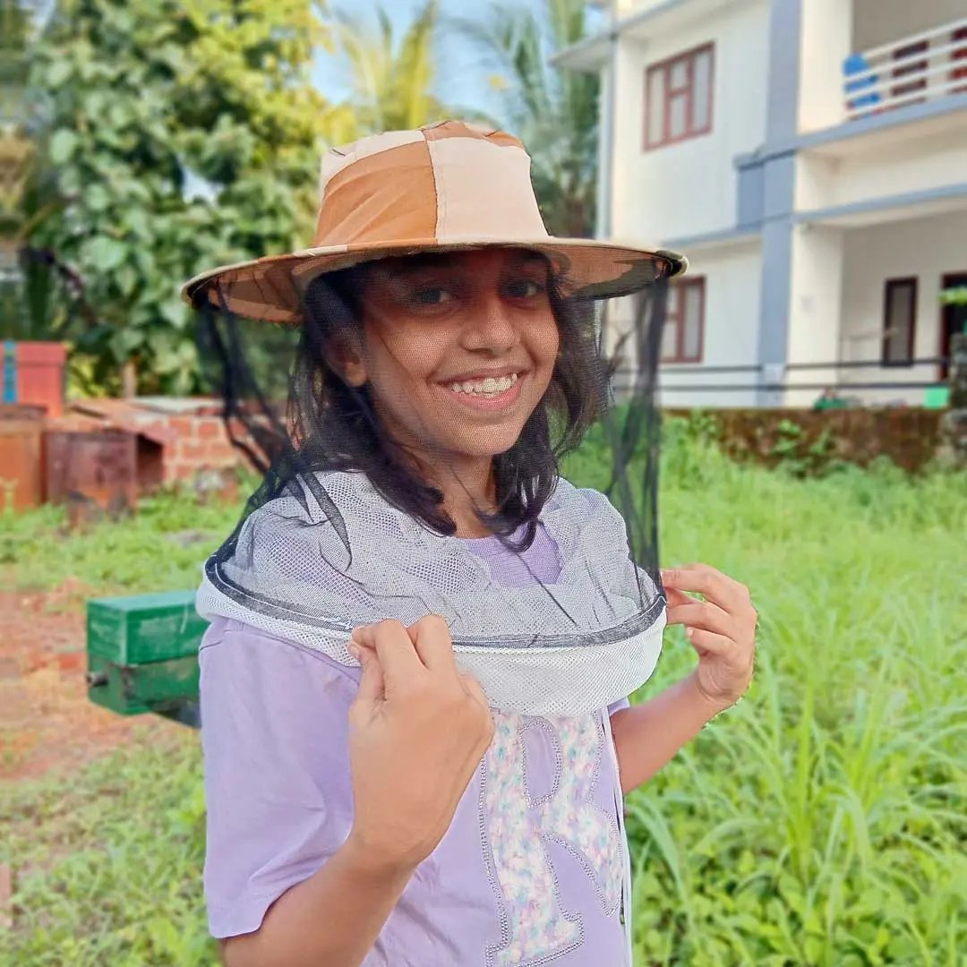 Protective Bee Veil – Safe Beekeeping Gear for Home & Farm Mantra Herbs